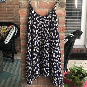 ✨LUCCA Navy Floral Sleeveless Flowy Dress Medium